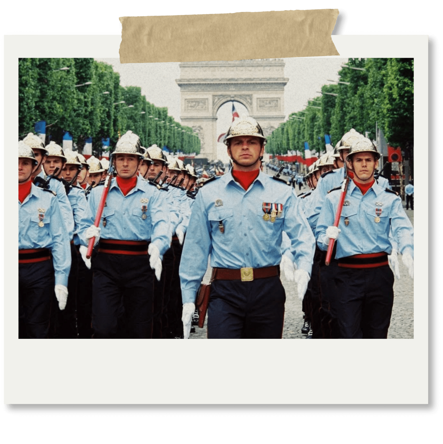 Défilé du 14 Juillet sur les Champs-Élysées avec la Brigade des Sapeurs-Pompiers de Paris