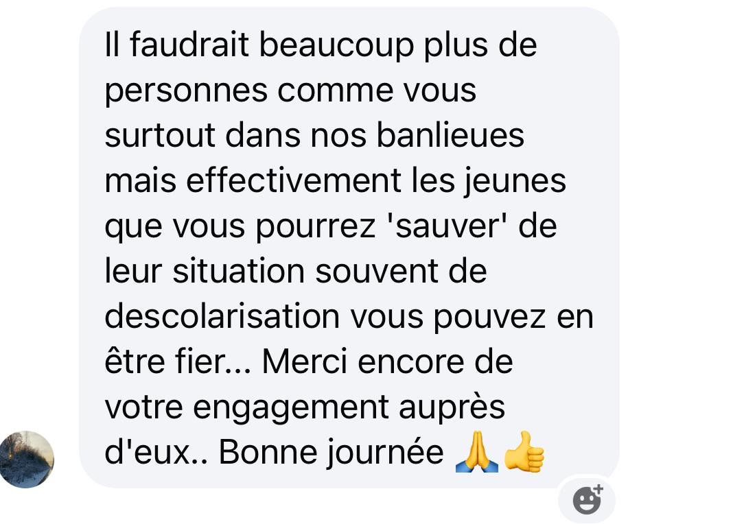 Capture d'écran de messages WhatsApp de stagiaires après le stage